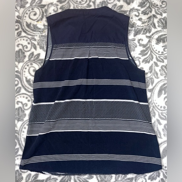 Tommy Hilfiger Women’s Sleeveless Blouse - Picture 3 of 3